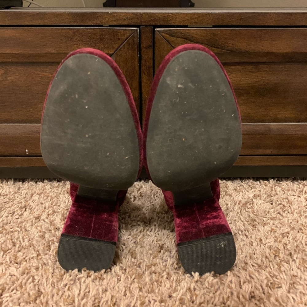 Red booties - Picture 4 of 4